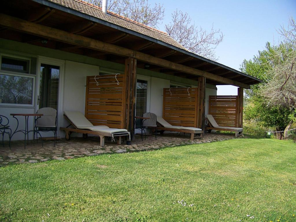 Káli Art Inn Panzió Köveskál Habitación foto