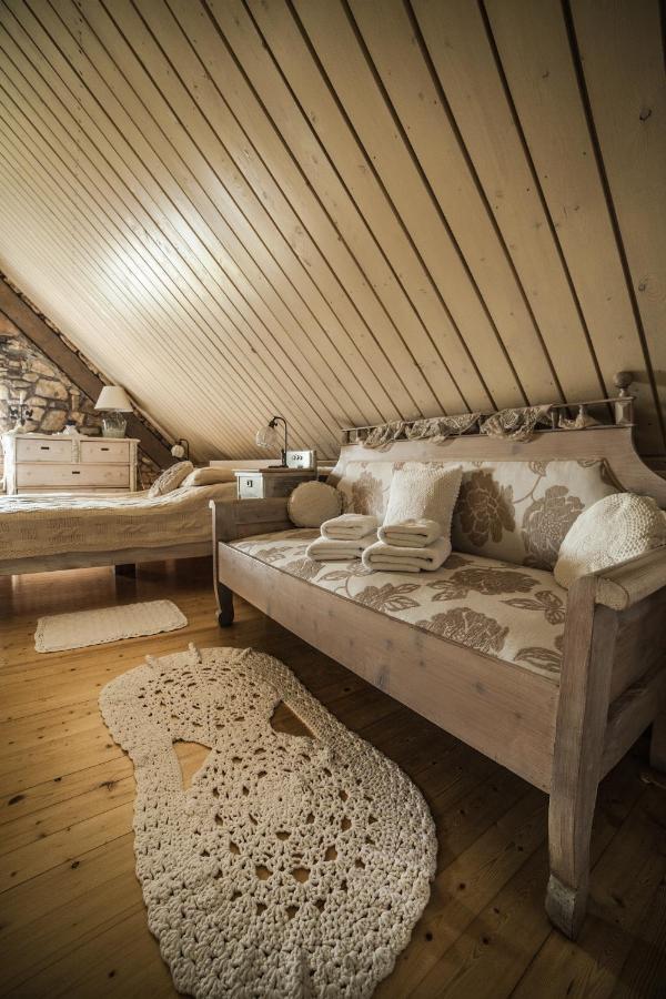 Káli Art Inn Panzió Köveskál Exterior foto